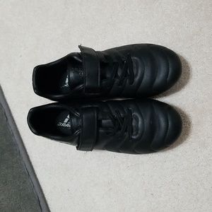 Soccer cleats kid size 3
